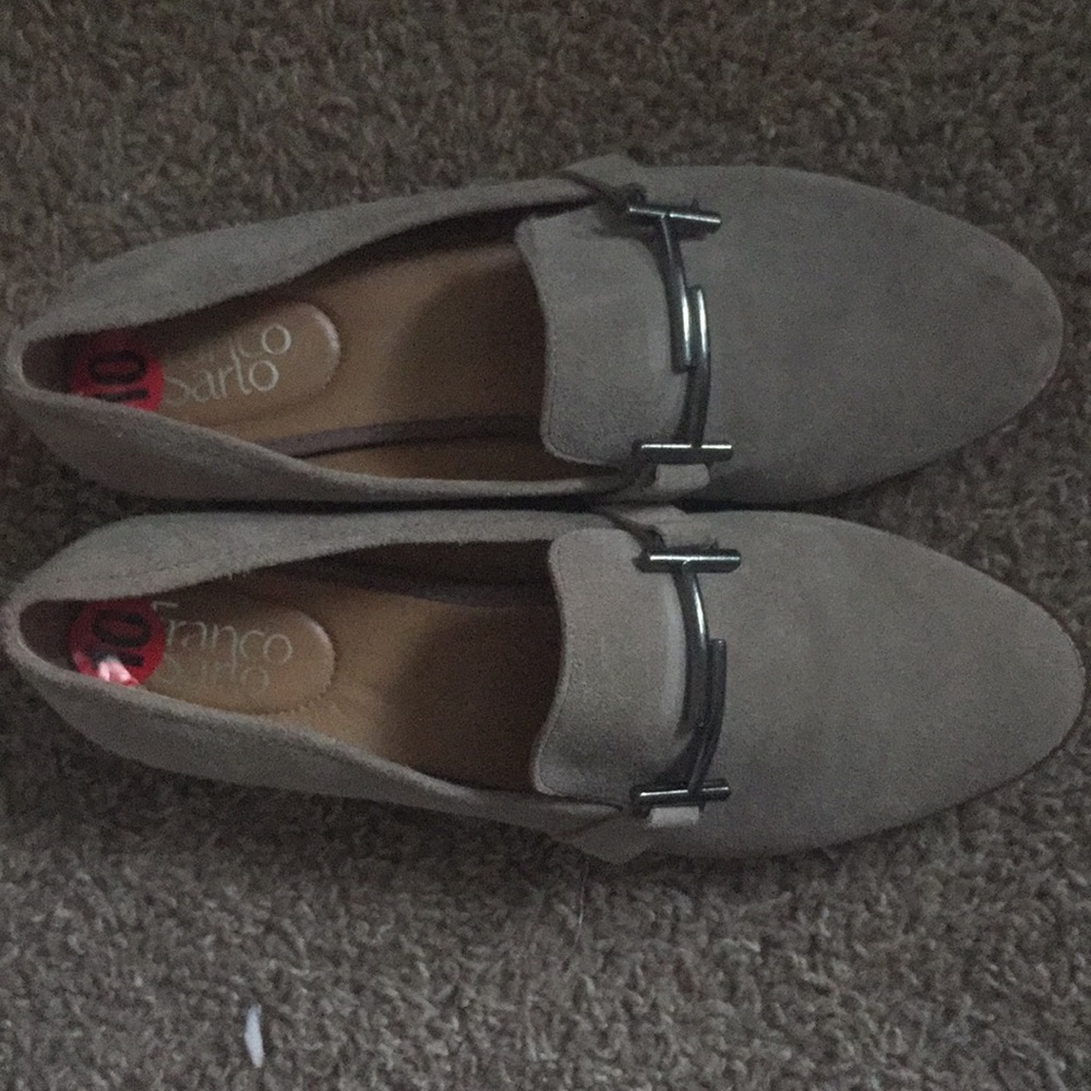 Brown dress shoes